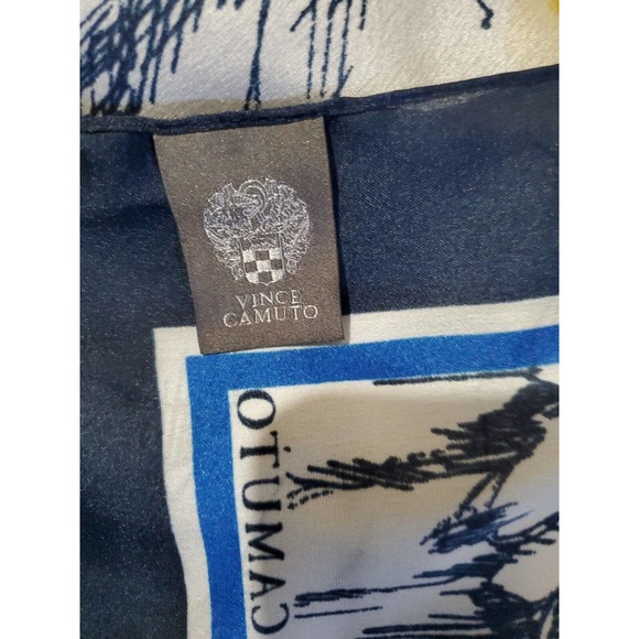 Vince Camuto Multifunctional Square XL Floral Butterflies Scarf 48" x 48" - Picture 8 of 8